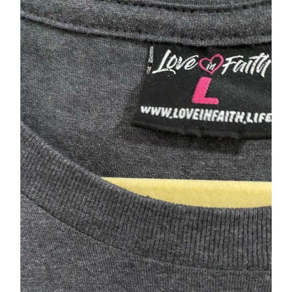 Pre-Owned Child Of God Butterfly Graphic T-Shirt Size Large - Picture 4 of 7